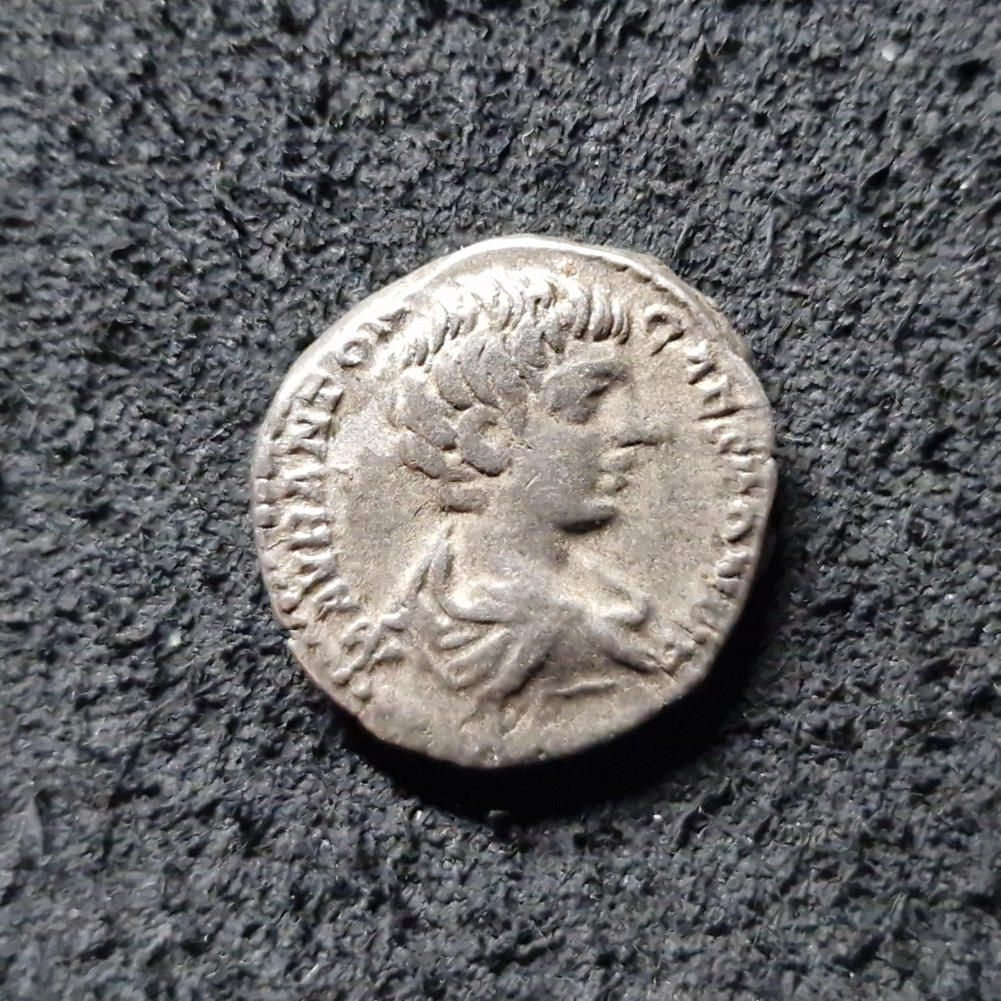 Caracalla Denarius. 198 AD - Mars