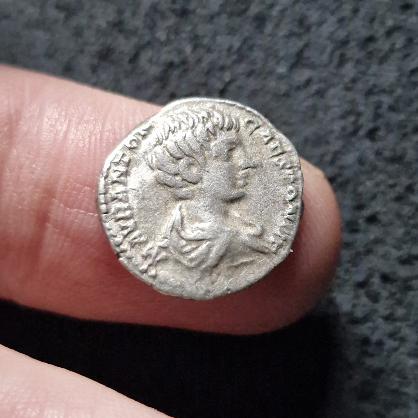 Caracalla Denarius. 198 AD - Mars