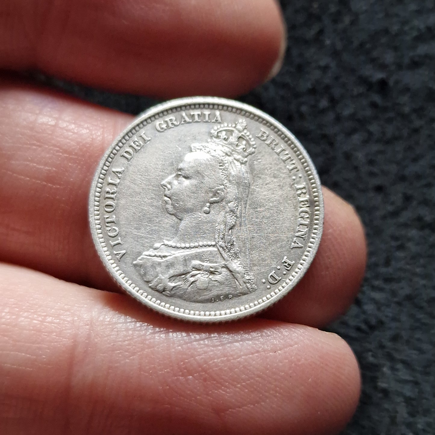 Queen Victoria - Silver Sixpence 1887