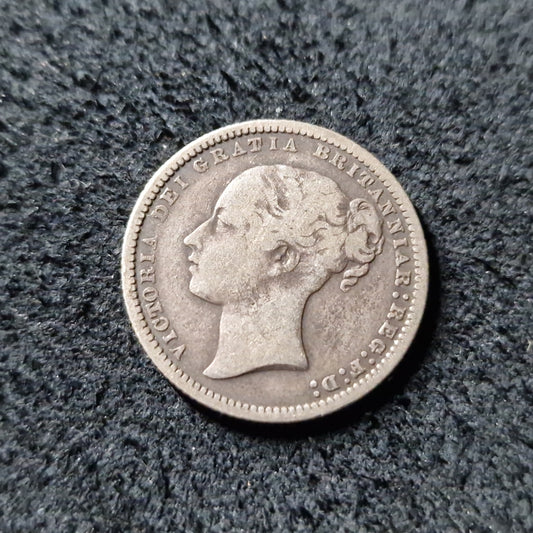 Queen Victoria - 1874 One Shilling ( die no. 18 )